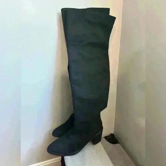 NWOB Seychelles Anthropologie Over The Knee Black Suede Heeled Boot Size 9 - Picture 4 of 8